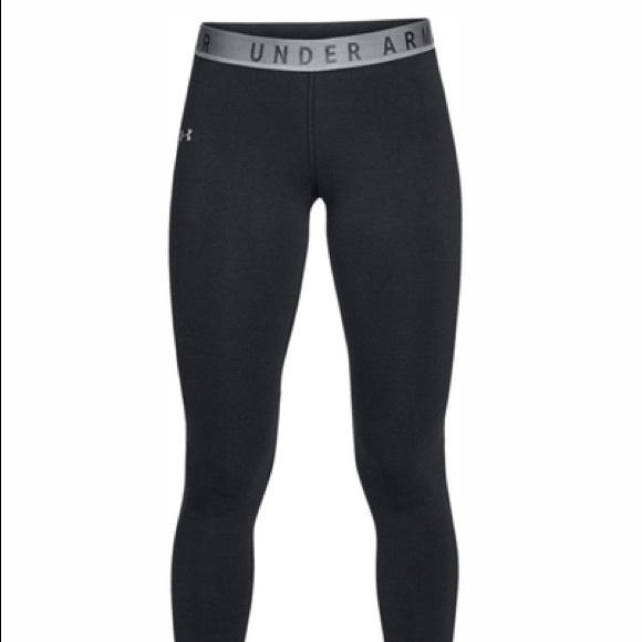 Under Armour Favorite Leggings in Black - Picture 2 of 6